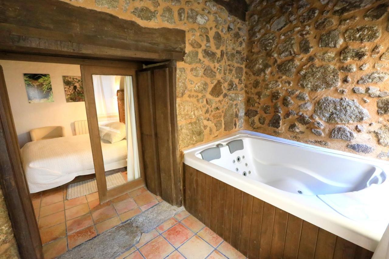 Apartamentos Rurales Spa Casa De Los Escudos Valverde de la Vera エクステリア 写真