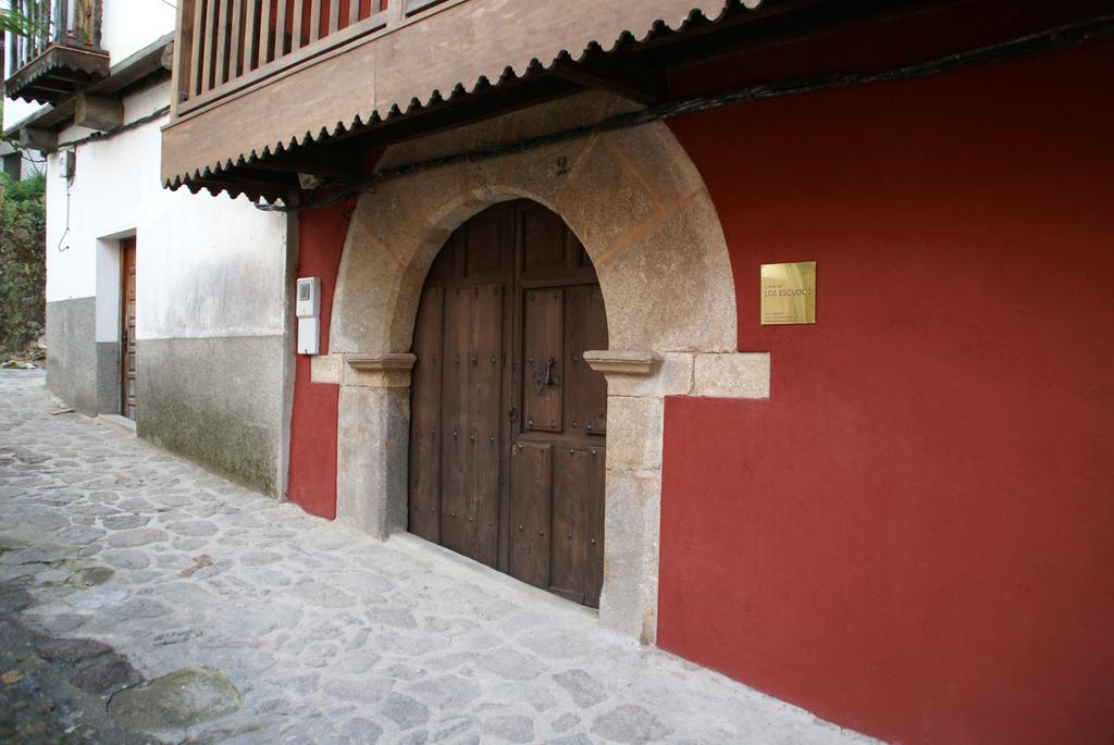 Apartamentos Rurales Spa Casa De Los Escudos Valverde de la Vera エクステリア 写真